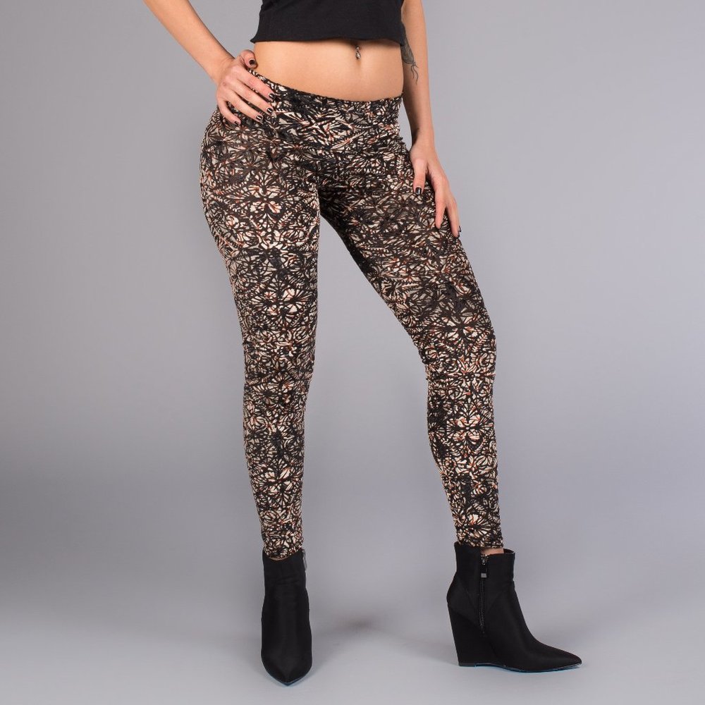 Lotus Velvet Legging - Warrior Within Des - Picture 2 of 7
